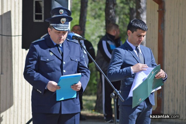 Тържествена клетва на завършващите стажанти към Академията на МВР