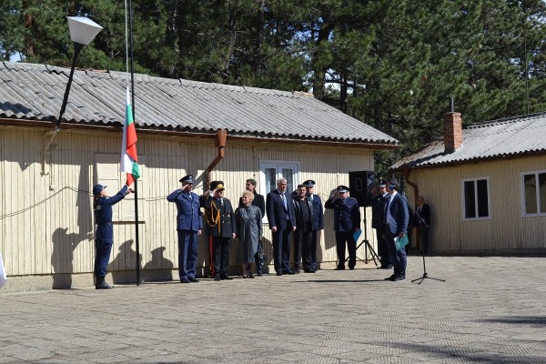  83 нови полицаи се заклеха в Казанлък