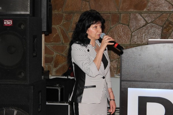 Благотворителният бал, организиран от Община Казанлък и фондация „Сийдър“, набра близо 9 000 лв.