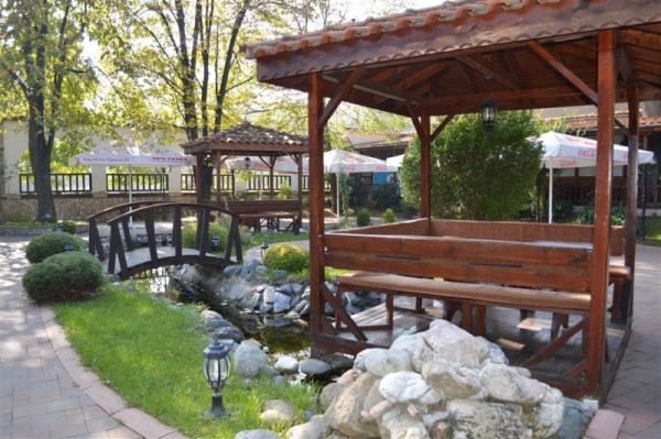 Прясно печено агнешко по Великден в ресторант Ориент