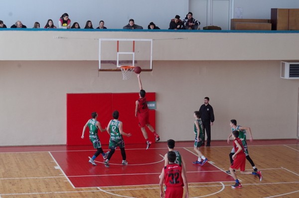 Баскетболистите на „Розова долина“ спечелиха домакинството на квалификационен турнир