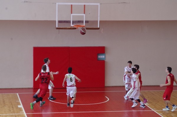 Баскетболистите на „Розова долина“ спечелиха домакинството на квалификационен турнир