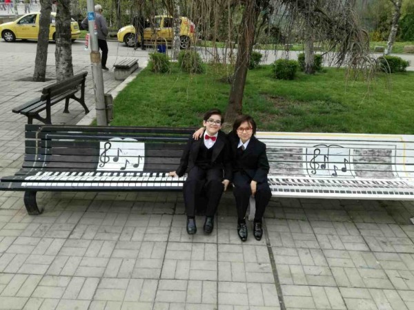 Конкурсен маратон на неуморните таланти от класа по пиано на Елена Юлиянова