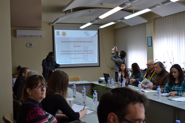 Община Казанлък откри официално реставрираните гробници „Хелвеция“ и „Грифони“