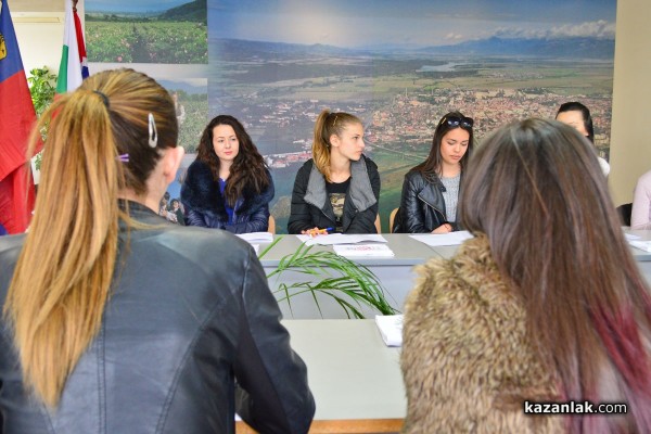 Кандидатките за Царица Роза 2017 бяха представени за пръв път / снимки