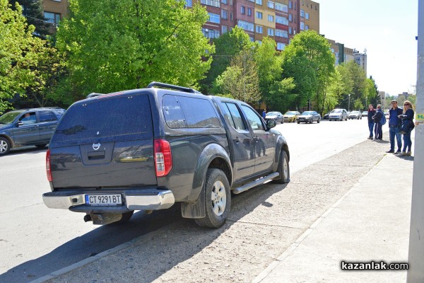 Двама души бяха помляни на спирката на Абаята  днес следобед