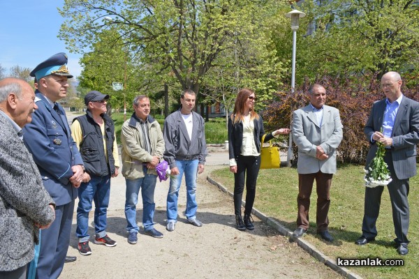 Ген.Цанко Стойков в родния Казанлък: България има потенциал за авиационна индустрия