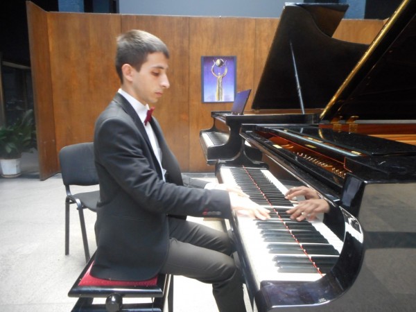 Изключителен успех за учениците на Елена Юлиянова на Международни конкурси в София