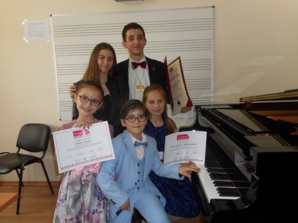 Изключителен успех за учениците на Елена Юлиянова на Международни конкурси в София