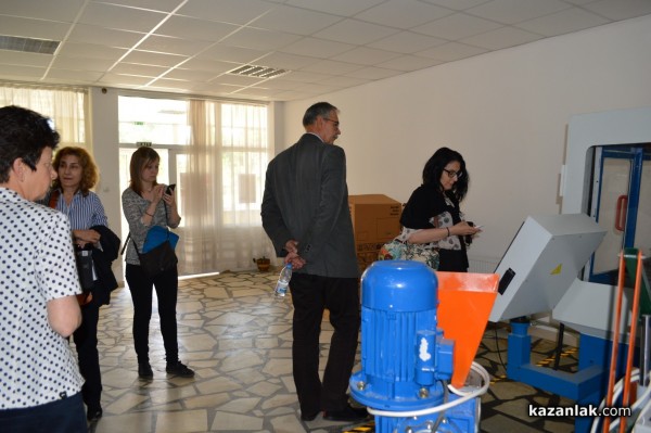 Обмяна на опит с представители на дунавските държави се проведе днес в ПГ „Иван Хаджиенов“