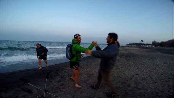 Казанлъчанин е първият прекосил България от връх Ком до нос Емине с парапланер - Видео