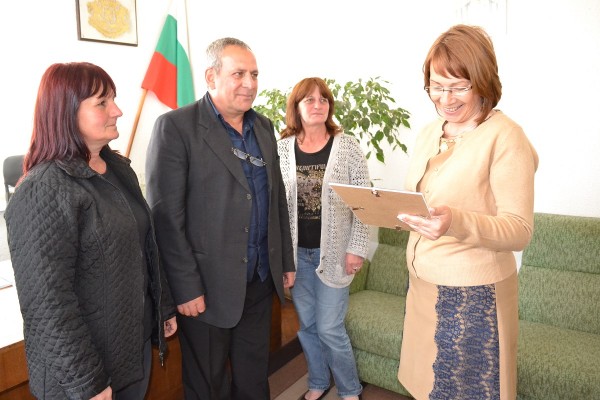 Кметът на Кънчево – награден от Кмета на Общината в класацията за април / Новини от Казанлък