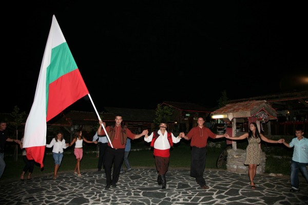 БЪЛГАРАН отваря врати обновен