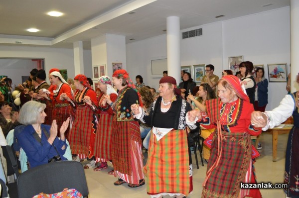 Възстановки на сватбените ритуали в казанлъшкия край трогнаха казанлъчани