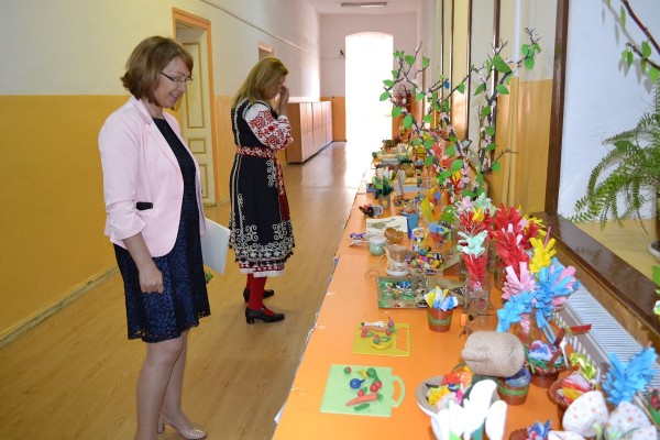 Кметът на Общината поздрави енинските учители и ученици