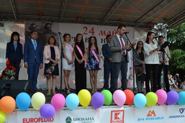 Аз буки веди глаголи да е магията, която превръща словото в изкуство 