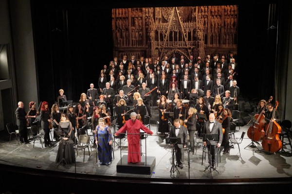 Митрополит Киприан ще дирижира Реквием в родния Казанлък тази събота