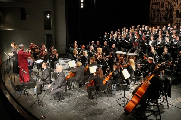 Митрополит Киприан ще дирижира Реквием в родния Казанлък тази събота