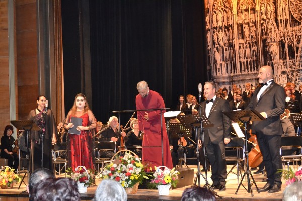 Благословен подарък за казанлъчани и Фестивал на розата 2017