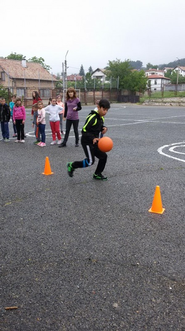 Читалището в Енина завърши творческия сезон 