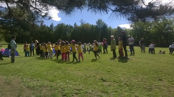 Проверка на уменията на децата – туристи в Казанлък