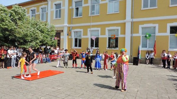 Читалището в Енина завърши творческия сезон 