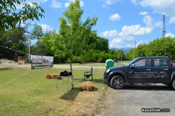 Лунапарк и пъстри дюкяни за Празника на розата, панаир - не