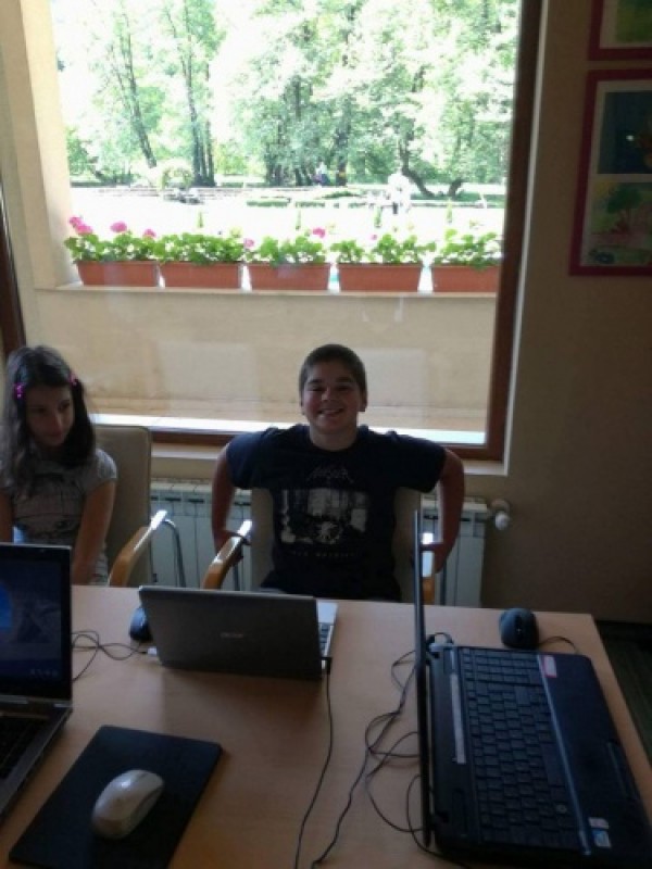 Детската академия по програмиране завоюва 17 отличия в националното IT Знайко