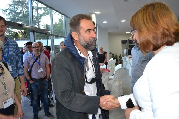 Кметът на община Казанлък се срещна с представители на бизнеса с етерични масла от цял свят