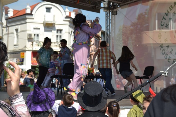 Празнично утро за децата на Казанлък