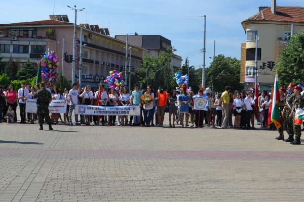 Община Казанлък отбелязва официалния си празник