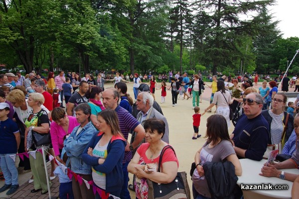 “Хлябът на българина“ с Ути Бъчваров и Джон Лоутън