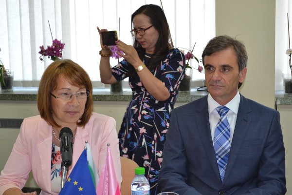 Среща на Кмета с делегациите от побратимените градове