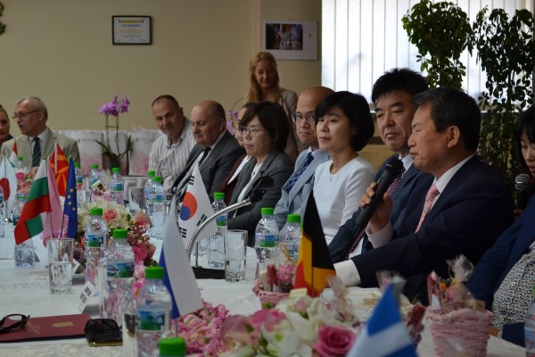 Среща на Кмета с делегациите от побратимените градове