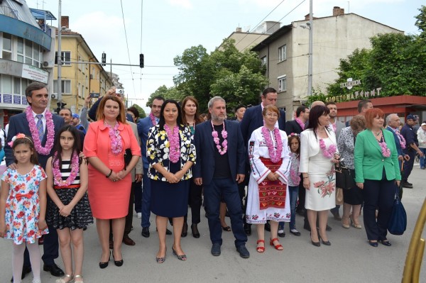 Вълшебна кулминация на Празника на розата в Казанлък