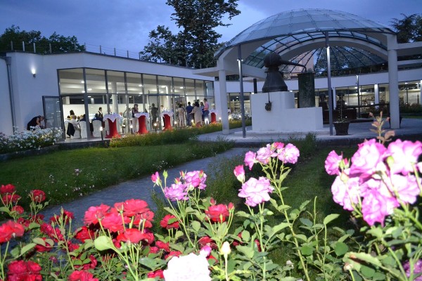 Благодарности към Кмета от IFEAT за посрещането в Казанлък