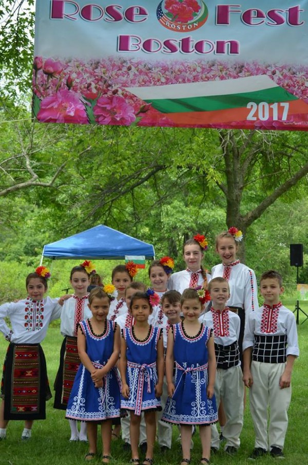 Казанлъчани организират Фестивал на розата в Бостън