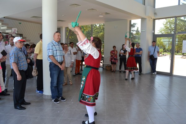 Топло посрещане на дипломатическия корпус в Казанлък