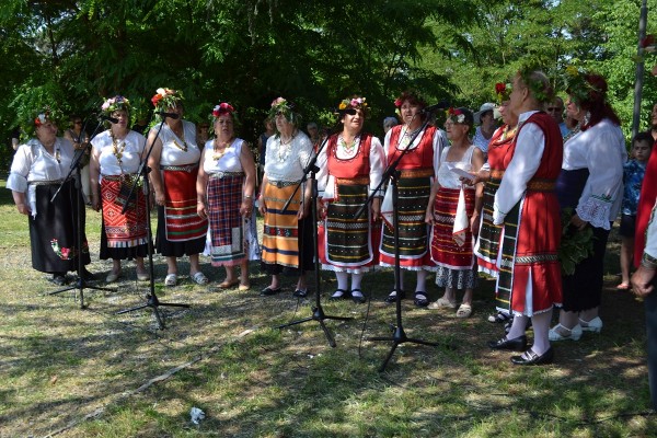 Казанлъчани отпразнуваха весело Еньовден