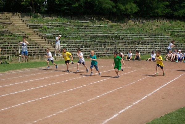 Празник на детската лека атлетика на стадион „Севтополис“
