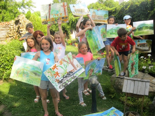 “Арт линия“ проведоха летен пленер за деца и родители