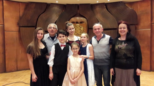 С 30 спечелени награди приключва творческия сезон на клавирния клас на Елена Юлиянова