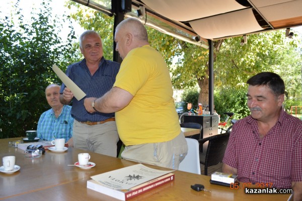 Награди и поздрави по случай Деня полицията в Казанлък