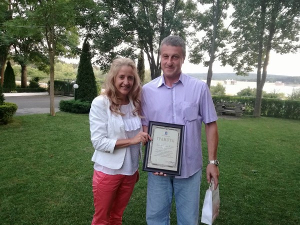 Почетни грамоти от Община Казанлък за казанлъшки полицаи