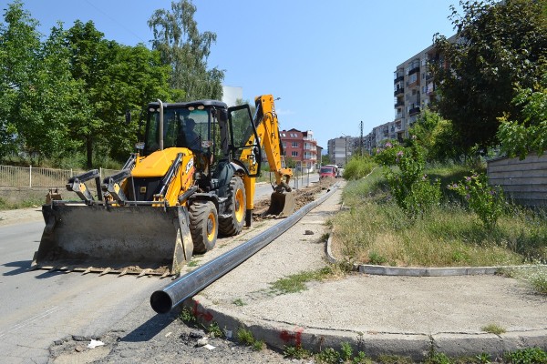 Започна подмяната на водопровод в ж.к.“Изток“