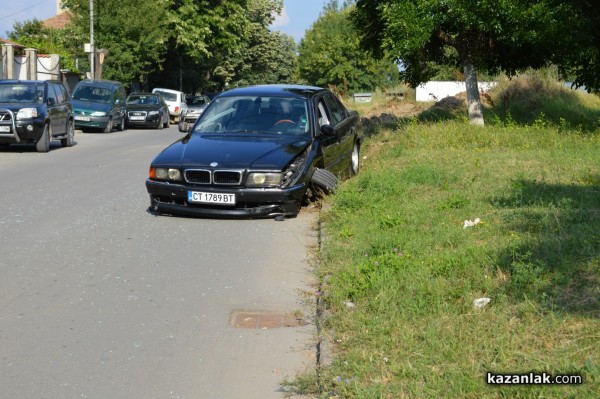 Трета катастрофа за днес, БМВ и Волво се блъснаха