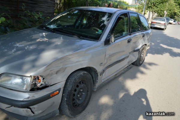 Трета катастрофа за днес, БМВ и Волво се блъснаха