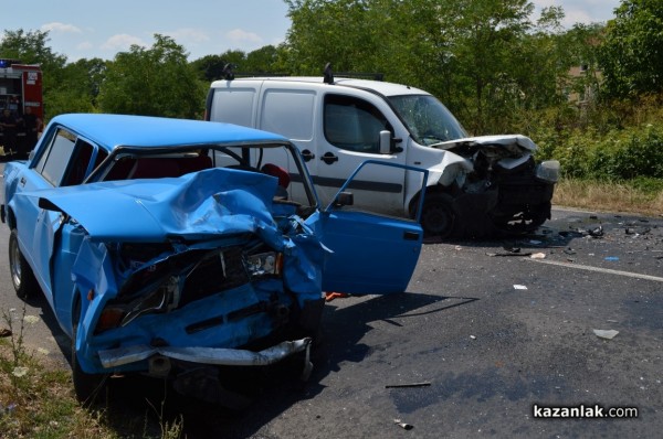 Зверска катастрофа край Долно Сахране 