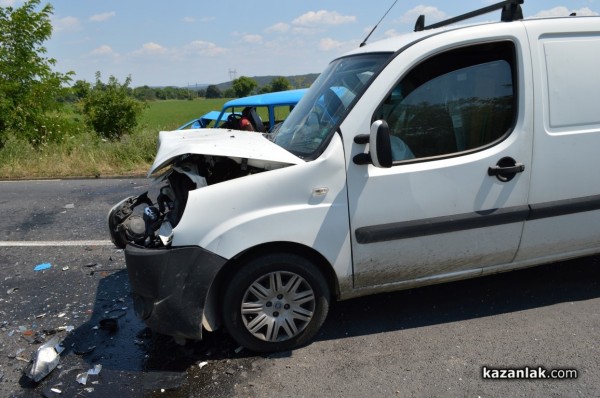 Зверска катастрофа край Долно Сахране 