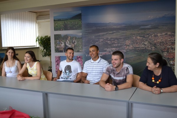 „Най-добрите класове“ на Казанлък разказаха за пътешествията си